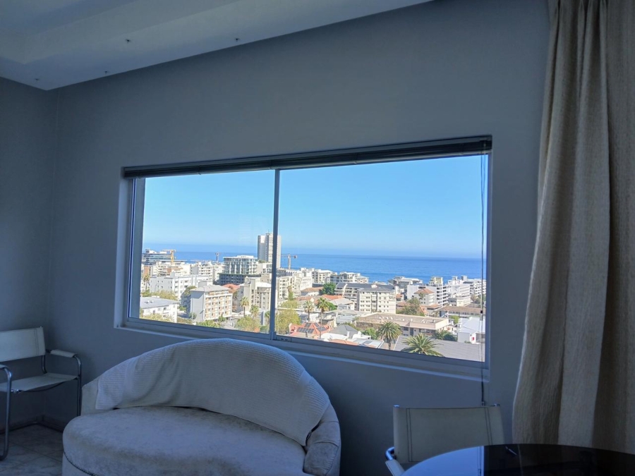 2 Bedroom Property for Sale in Sea Point Western Cape